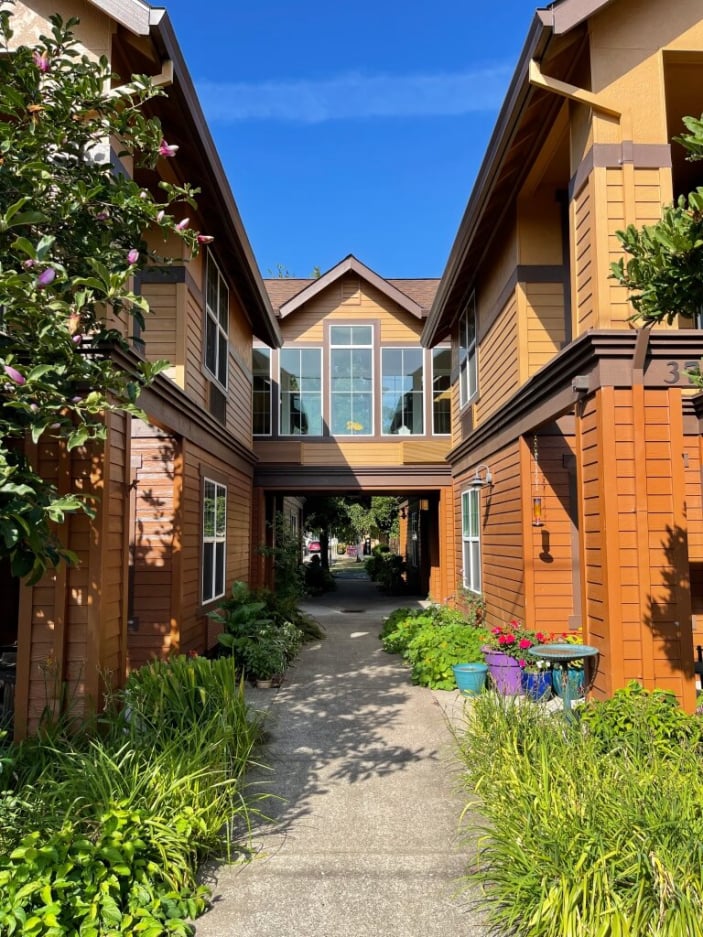 St. Anthony Village Independent